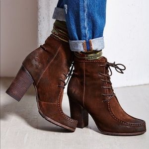 Frye Parker Moc Short Boots Chocolate 8.5M